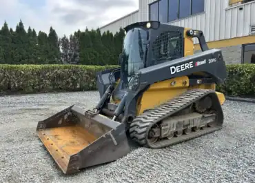 John Deere 331G
