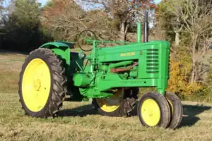 John Deere Model B