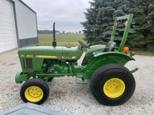 John Deere 850