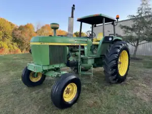 John Deere 4230