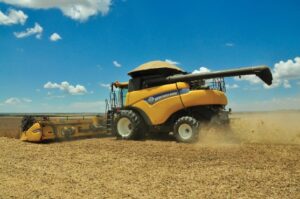 New Holland CR7.90